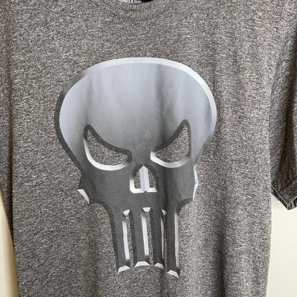 MARVEL Mens The Punisher Grey Graphic T-shirt Short Sleeve Size M - Picture 3 of 7